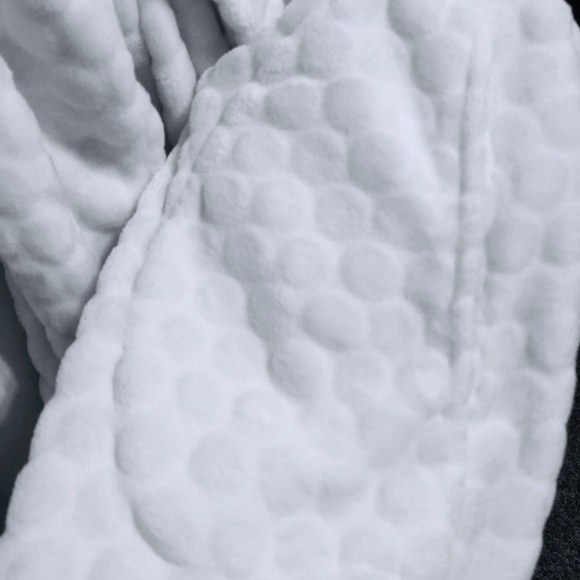 SOLD! Sleepy chic Robe - Picture 3 of 4